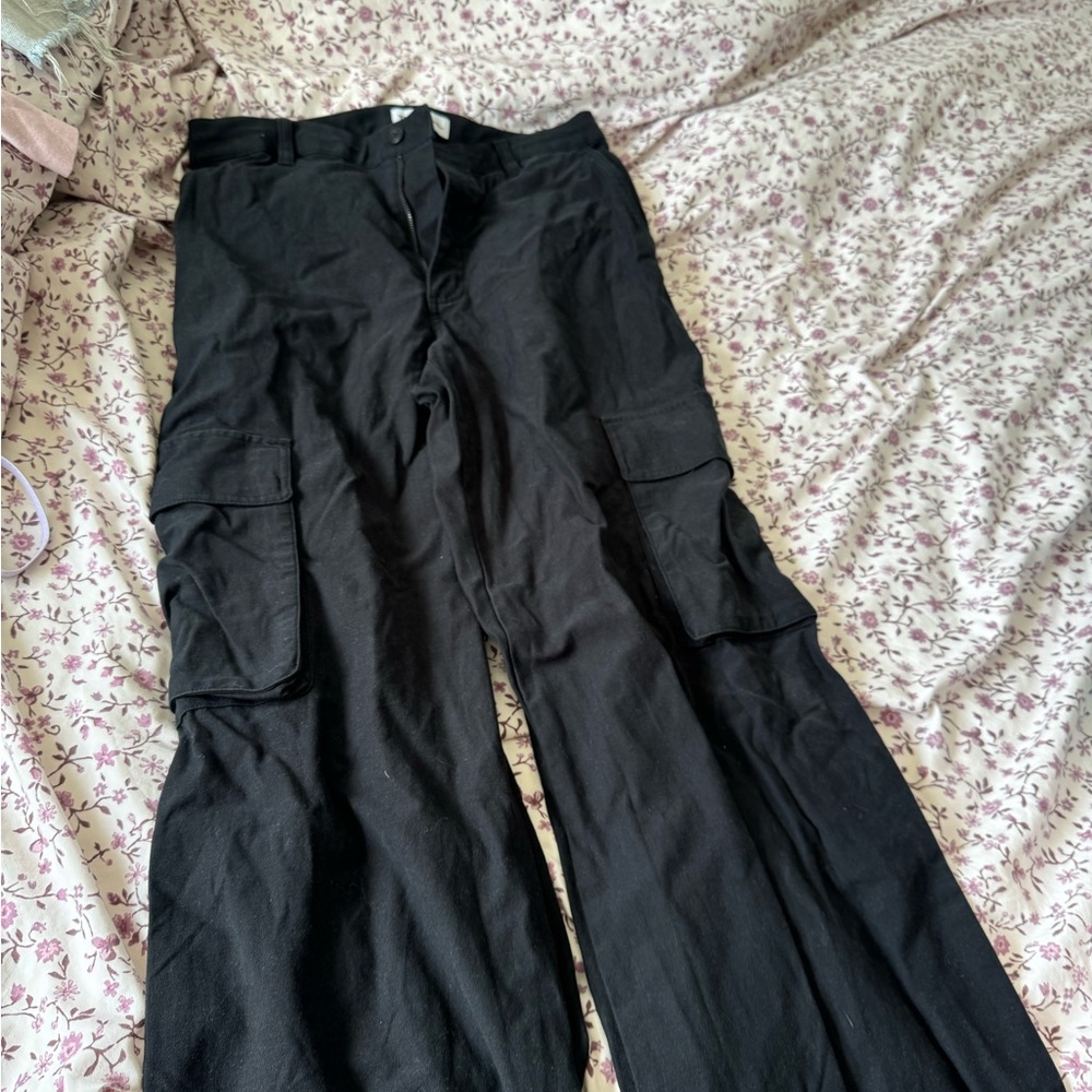 Aritzia Black Cargo Pants